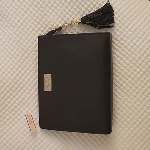 ❤️ Victoria's Secret Black Clutch